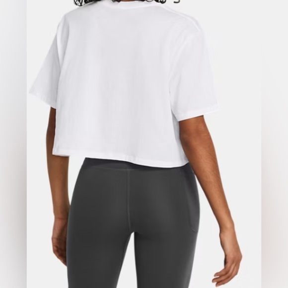 Under Armour Boxy Crop Short Sleeve White T-Shirt - Picture 3 of 7
